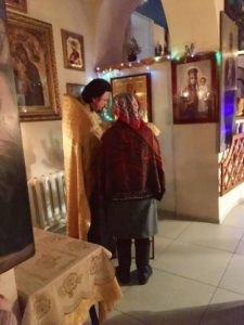 Таинство покаяния в храме Николая Чудотворца свершает иерей Александр Квасов